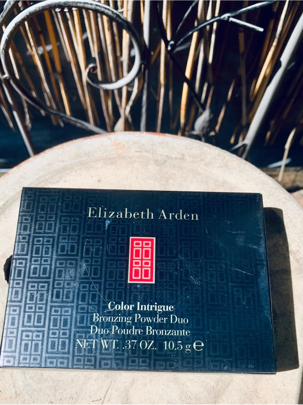 Elizabeth Arden Black Compact color intrigue Bronzing Duo